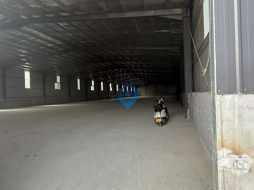 德城区城北105国道附近2300厂房出租
